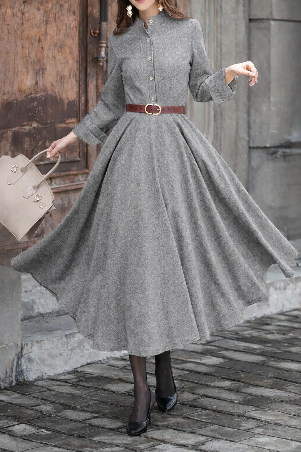 Long-sleeve midi dress